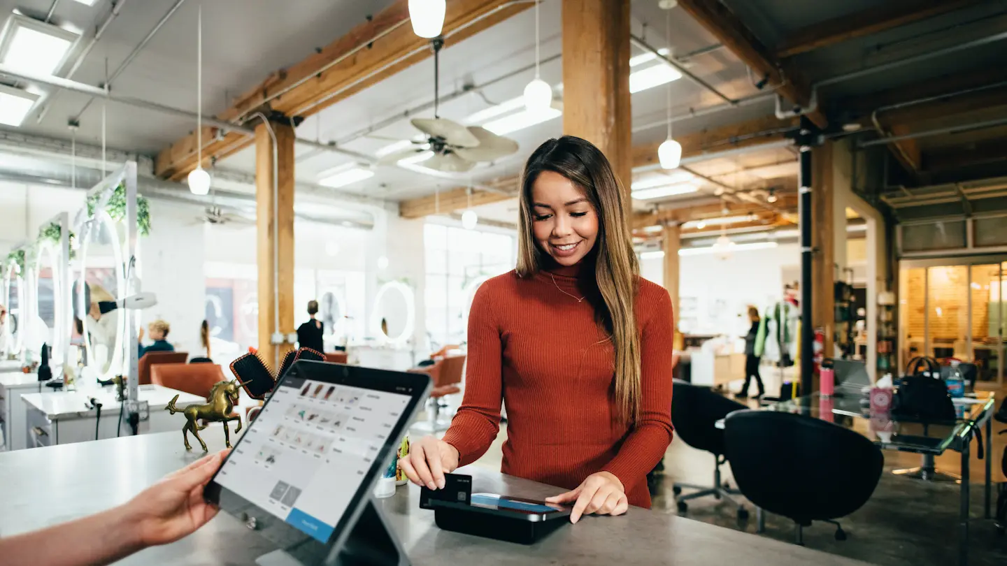 How to pay for Shopify with a virtual dollar card